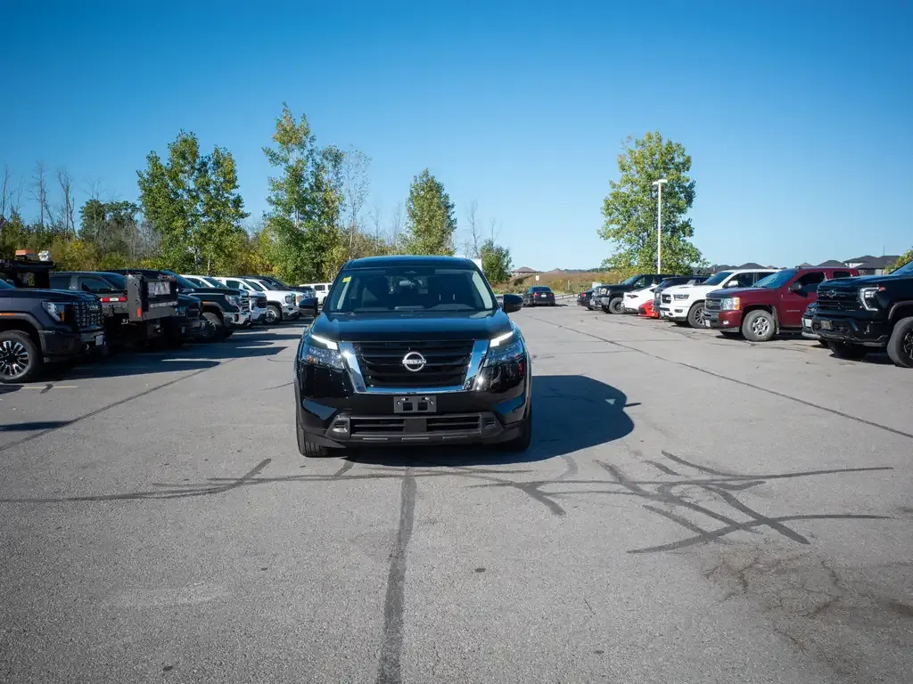 Nissan Pathfinder 2024 photo 3