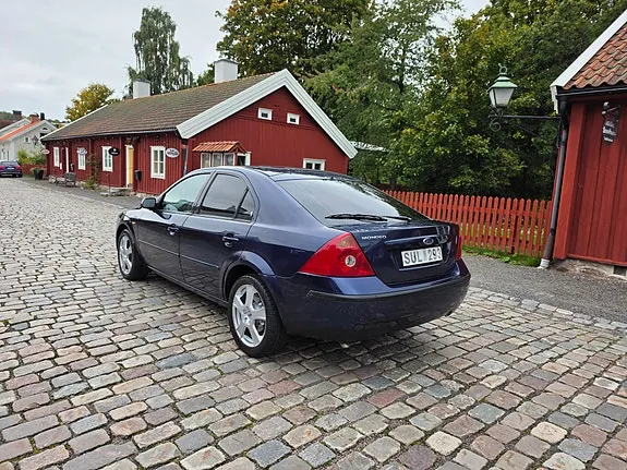 Ford Mondeo 2002 photo 4