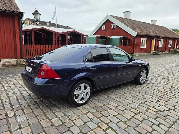 Ford Mondeo 2002 photo 3