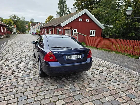 Ford Mondeo 2002 photo 5