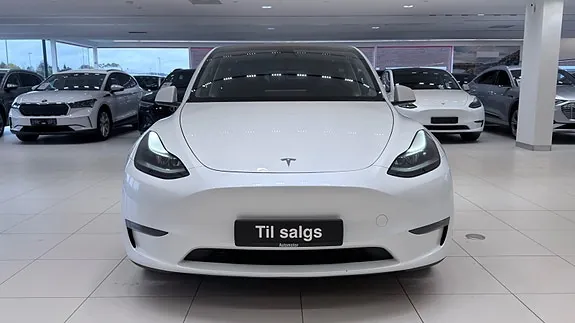 Tesla Model Y 2024 photo 3
