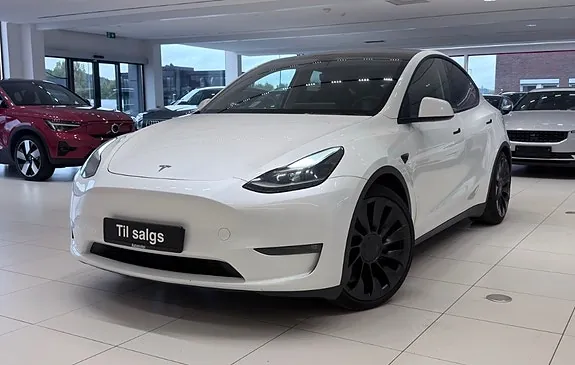 Tesla Model Y 2024 photo 4