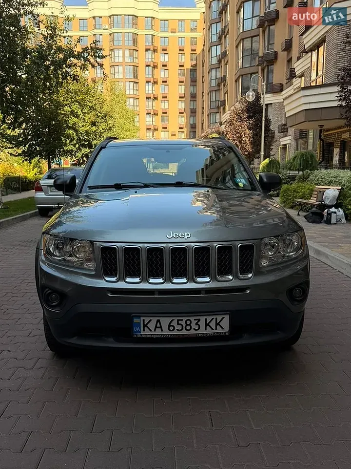 Jeep Compass 2011 photo 2