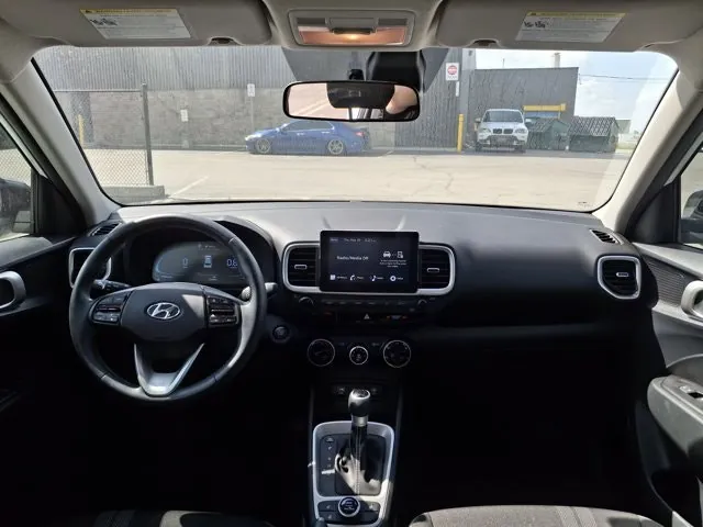 Hyundai Venue 2023 photo 5