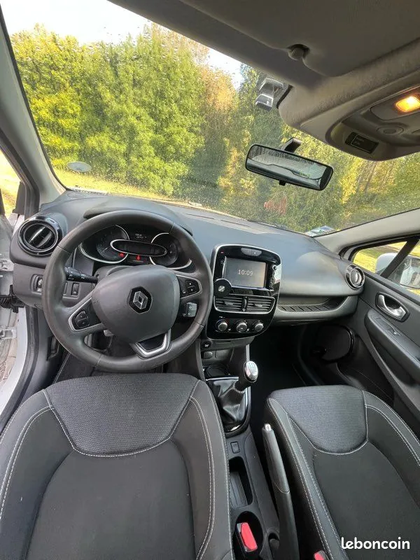 Renault Clio 2017 photo 3