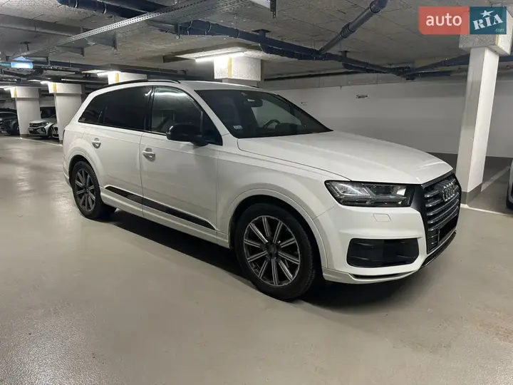 Audi Q7 2019 photo 2