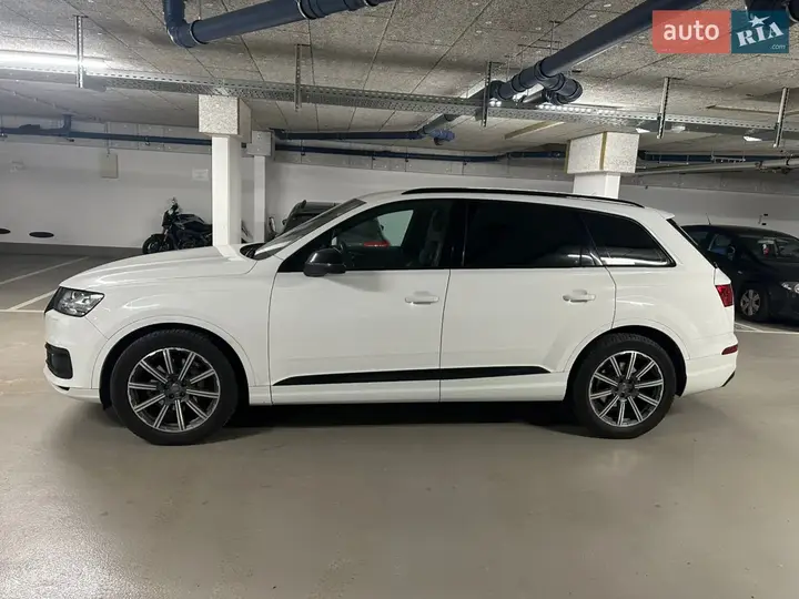 Audi Q7 2019 photo 3