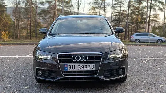 Audi A4 2012 photo 3
