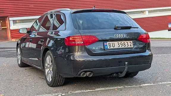 Audi A4 2012 photo 4