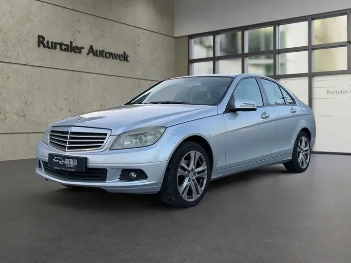 Mercedes-Benz C200