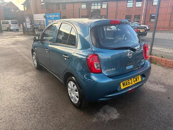 Nissan Micra 2013 photo 4