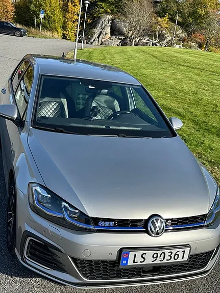 Volkswagen Golf 4 2018 photo 2