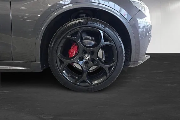 Alfa Romeo Stelvio 2022 photo 5