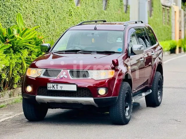 Mitsubishi Montero 2012 photo 5