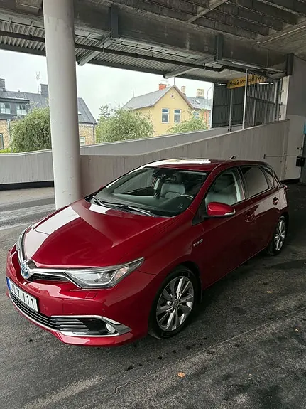 Toyota Auris 2018 photo 3