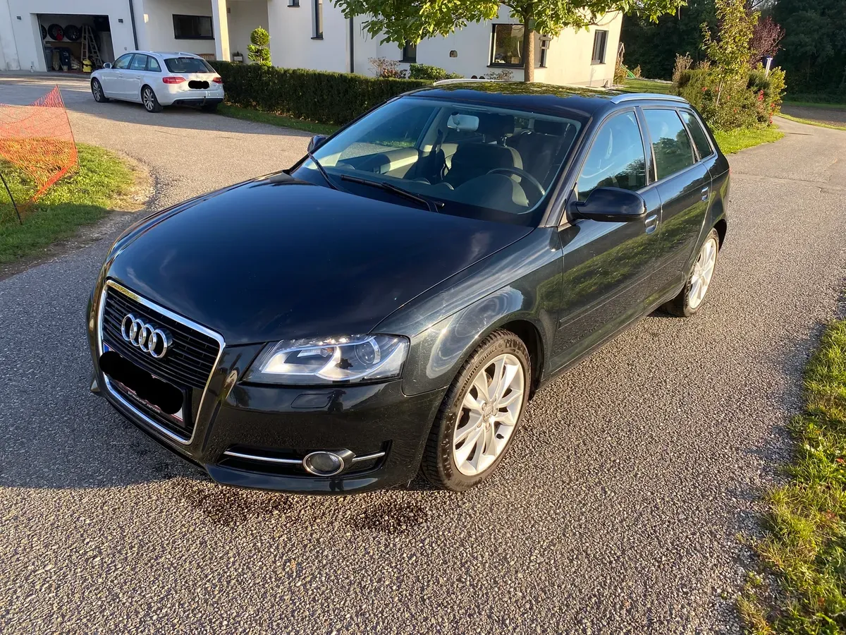 Audi A3 2010 photo 2