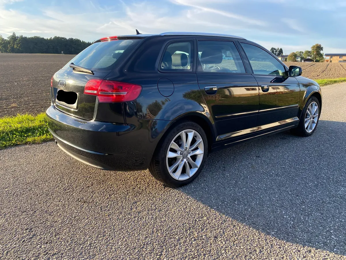 Audi A3 2010 photo 3