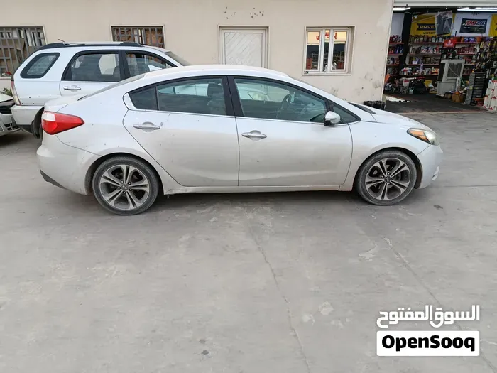 Kia Forte 2015 photo 4