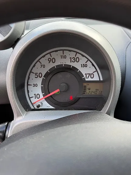 Peugeot 107 2008 photo 5