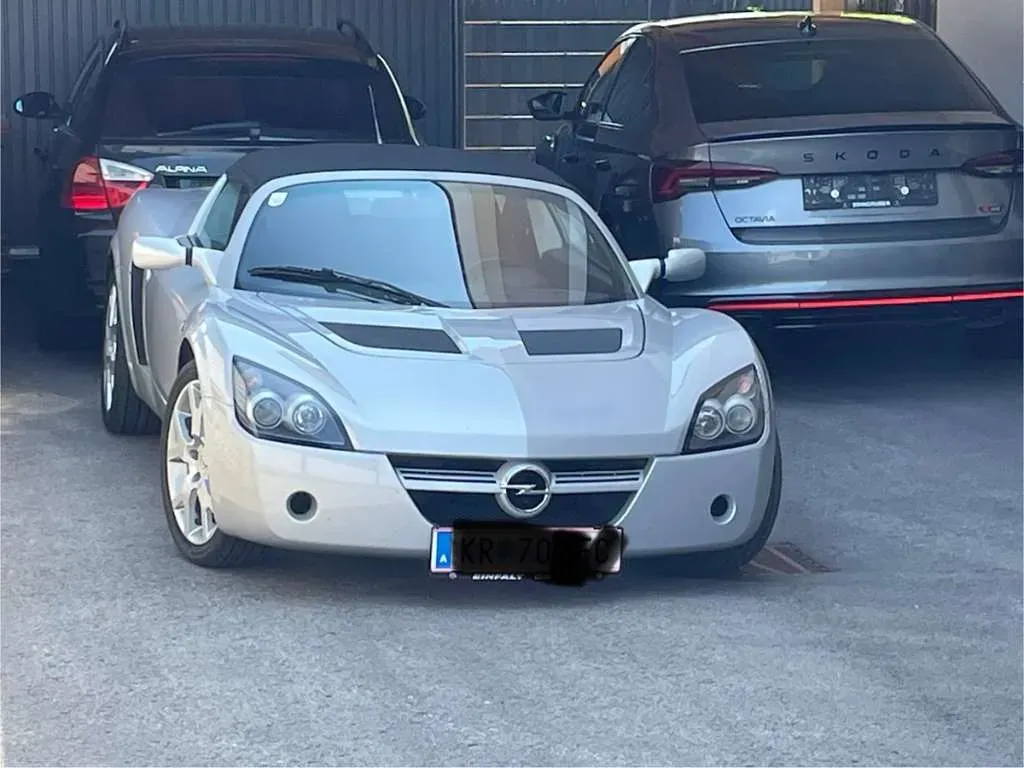 Opel Speedster 2002 photo 2