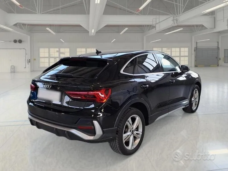 Audi Q3 2022 photo 4