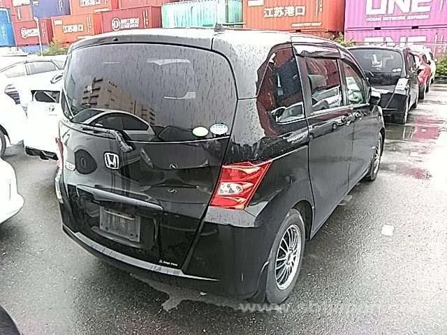 Honda Freed 2010 photo 4