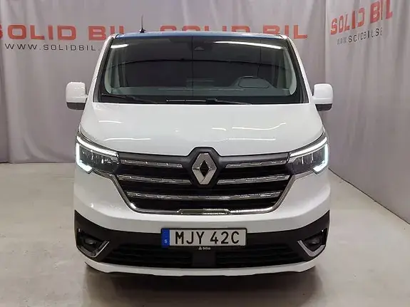 Renault Trafic 2022 photo 2