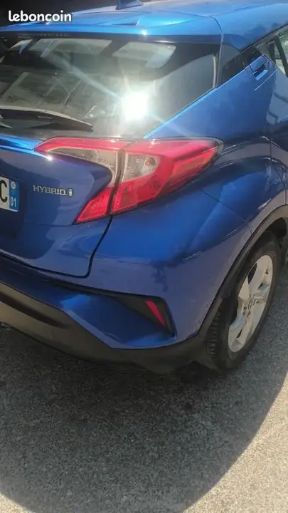 Toyota C-Hr 2017 photo 3