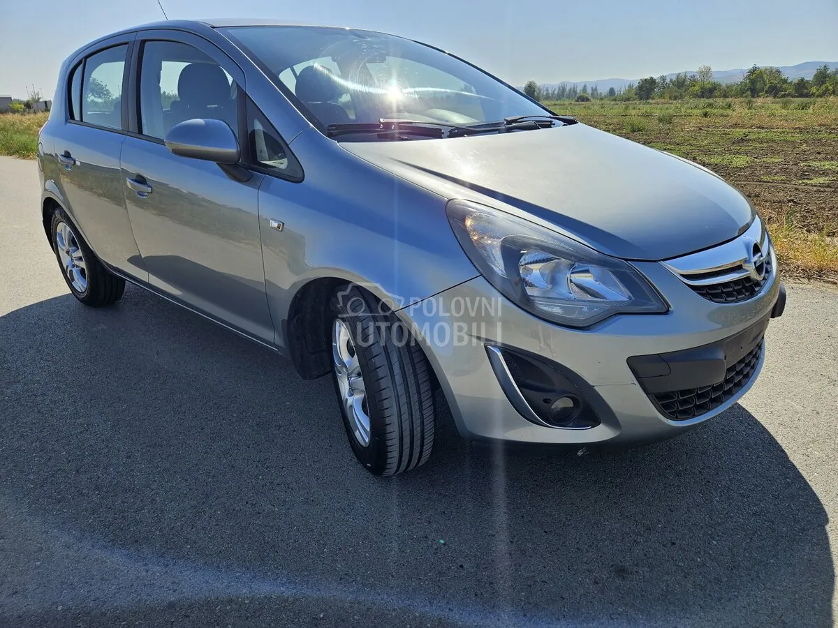 Opel Corsa D 2013 photo 3