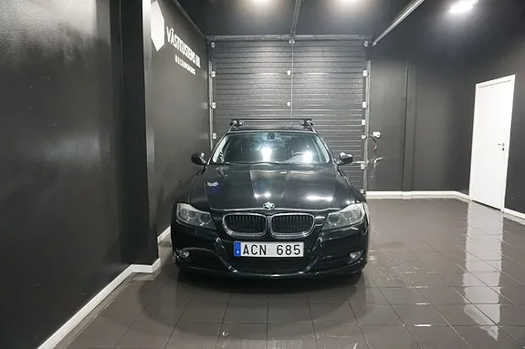 BMW 320 2009 photo 2