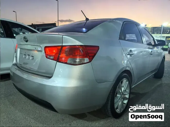 Kia Cerato 2012 photo 4