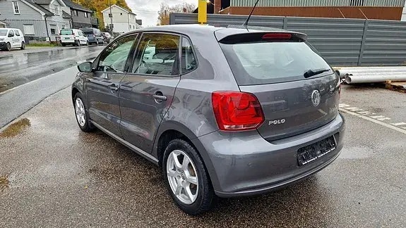 Volkswagen Polo 2013 photo 2