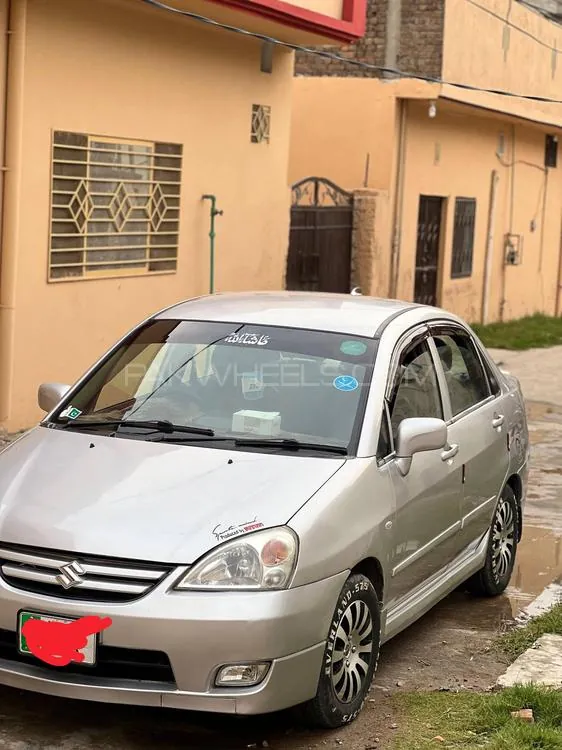 Suzuki Liana