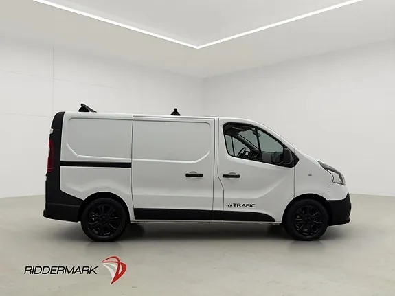 Renault Trafic 2017 photo 2