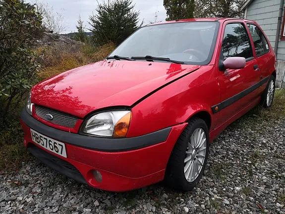 Ford Fiesta 2000 photo 3