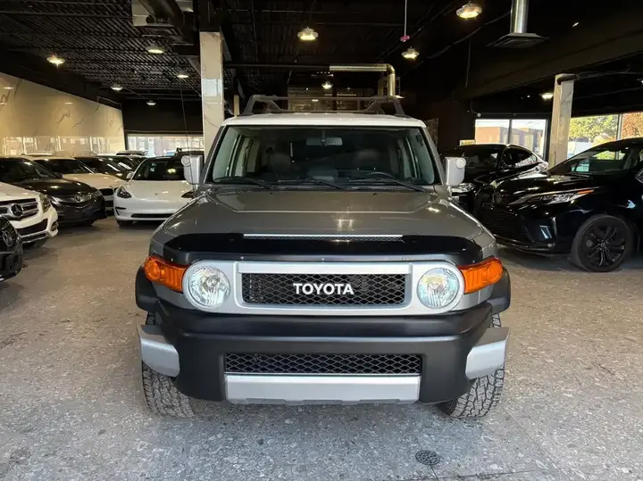 Toyota Fj Cruiser 2010 photo 3