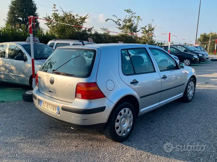 Volkswagen Golf 2003 photo 4