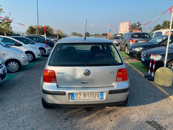 Volkswagen Golf 2003 photo 5