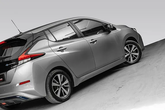 Nissan Leaf 2021 photo 4