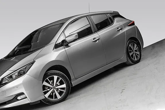 Nissan Leaf 2021 photo 3