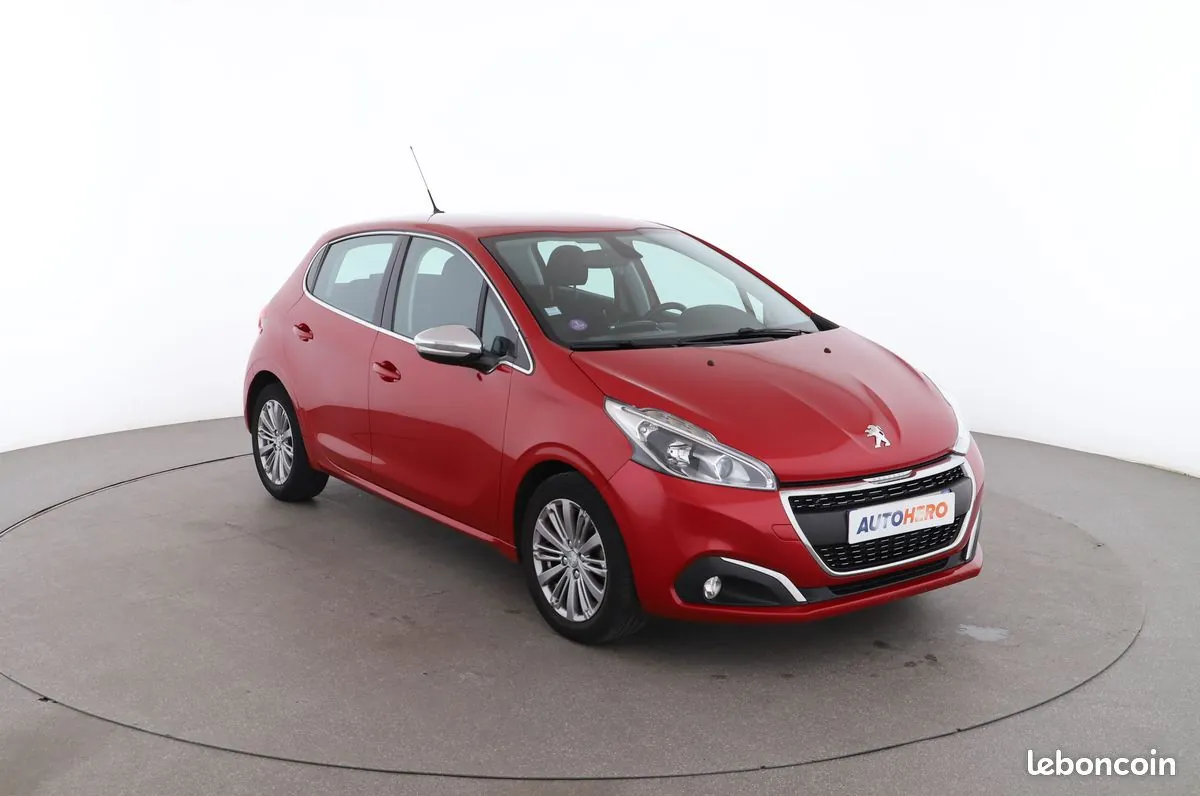 Peugeot 208 2018 photo 4