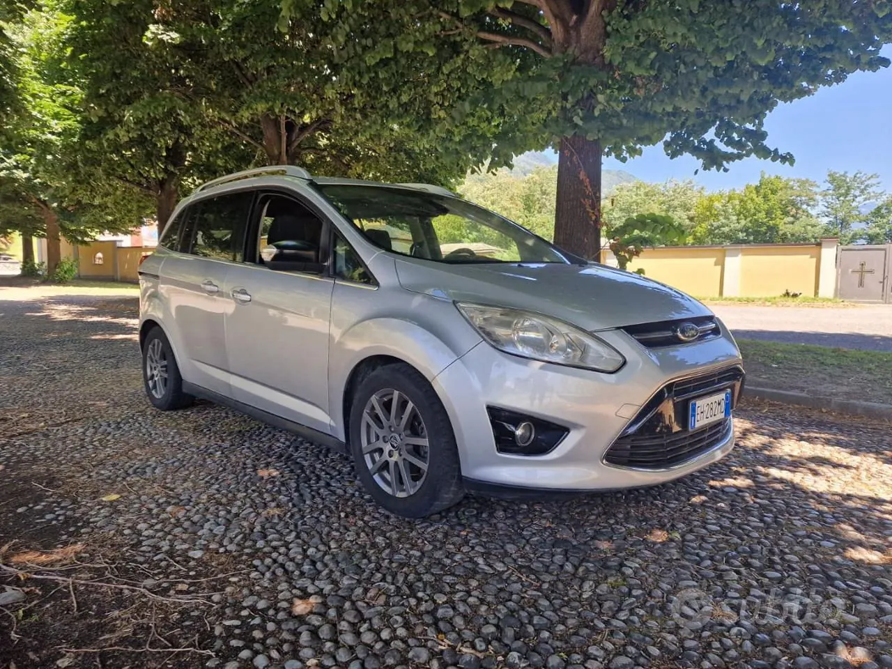 Ford C-Max 2011 photo 4