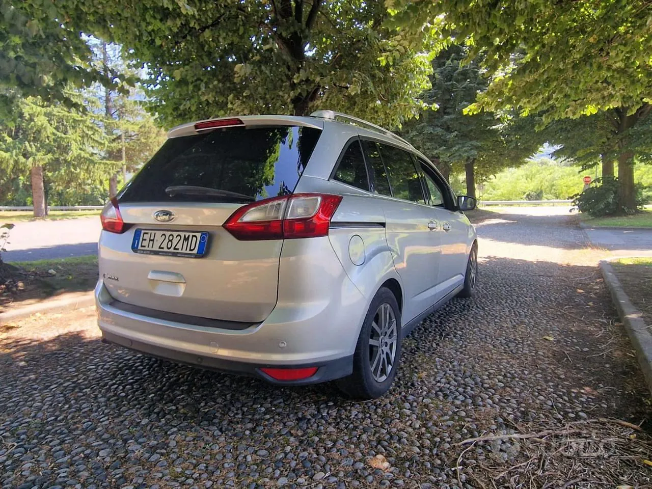 Ford C-Max 2011 photo 5