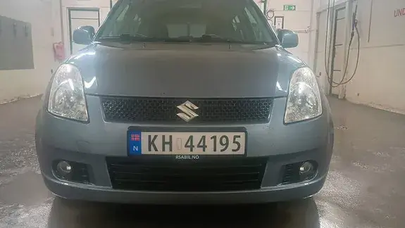 Suzuki Swift 2006 photo 2