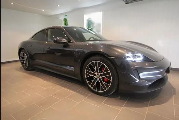 Porsche Taycan 4S