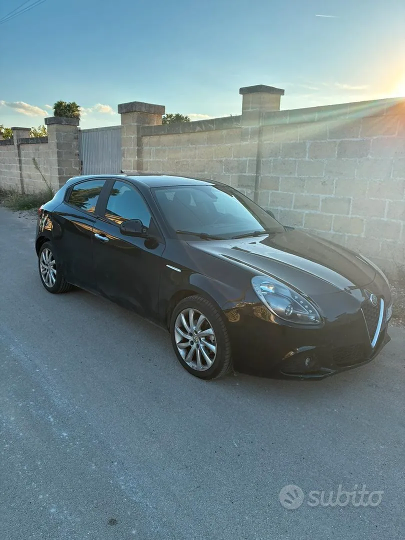 Alfa Romeo Giulietta 2012 photo 3