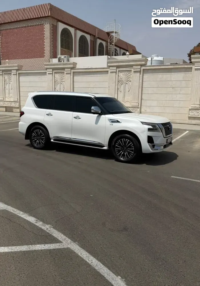 Nissan Patrol 2014 photo 2