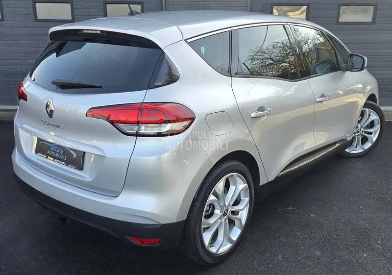 Renault Scenic 2019 photo 2
