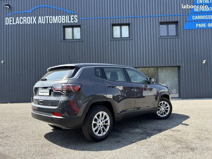 Jeep Compass 2025 photo 2