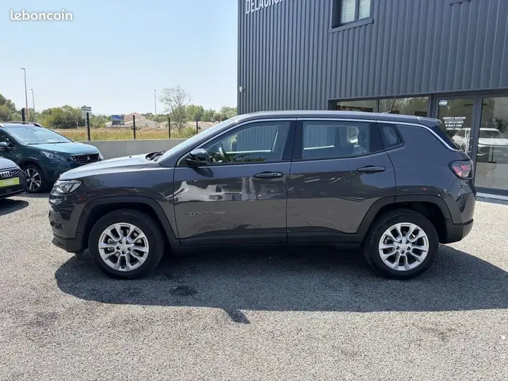 Jeep Compass 2025 photo 5